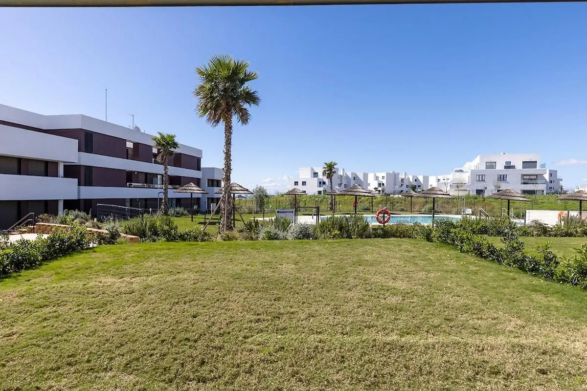Peaceful Apartment With Views And Garden Estepona