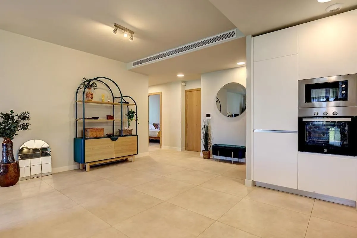 Peaceful Apartment With Views And Garden Estepona Spain