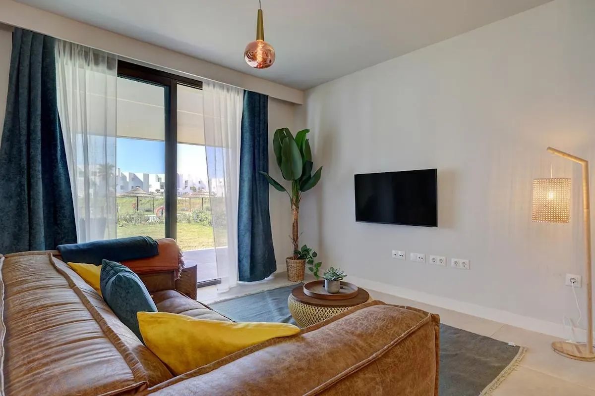 Peaceful Apartment With Views And Garden Estepona
