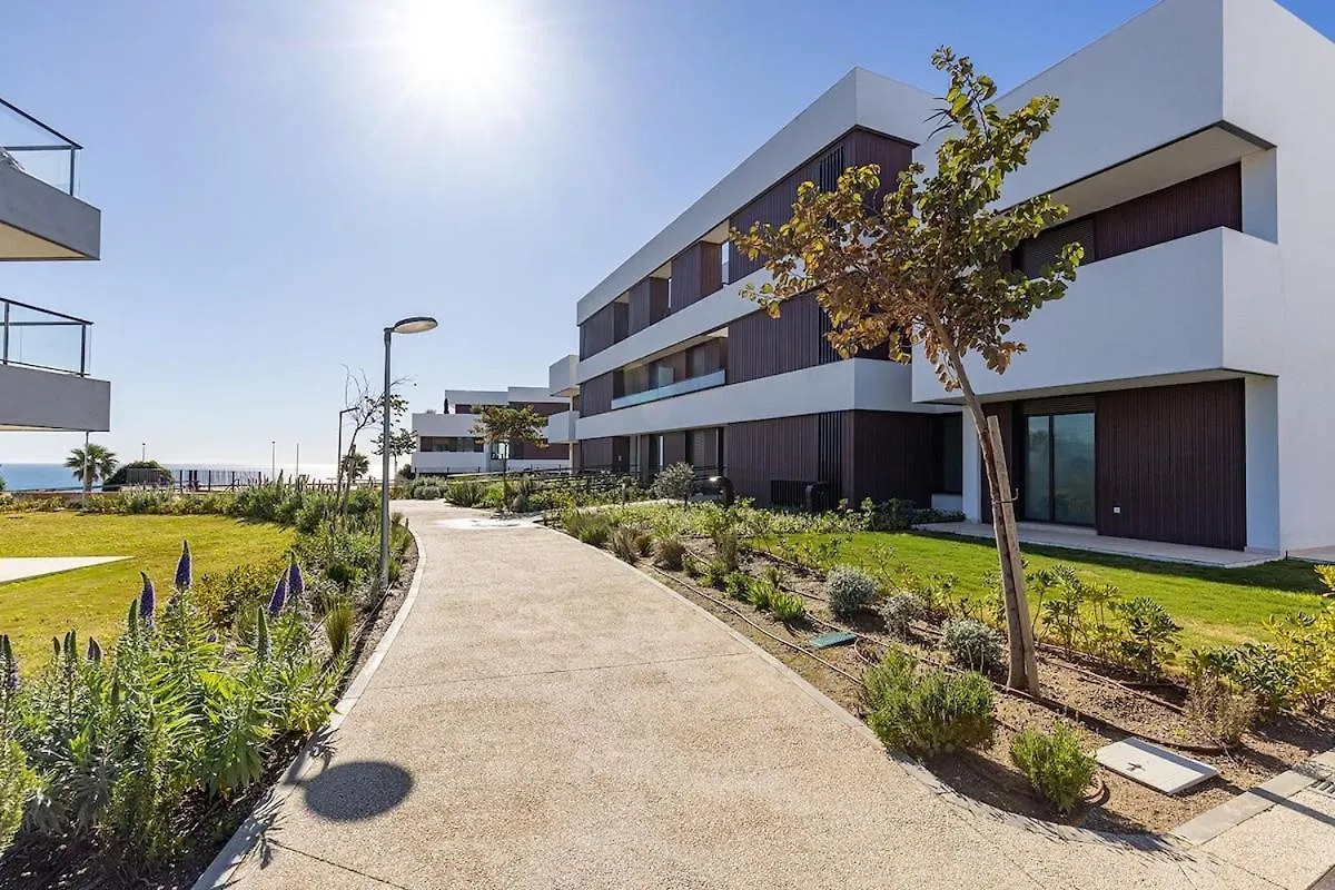 Peaceful Apartment With Views And Garden Estepona