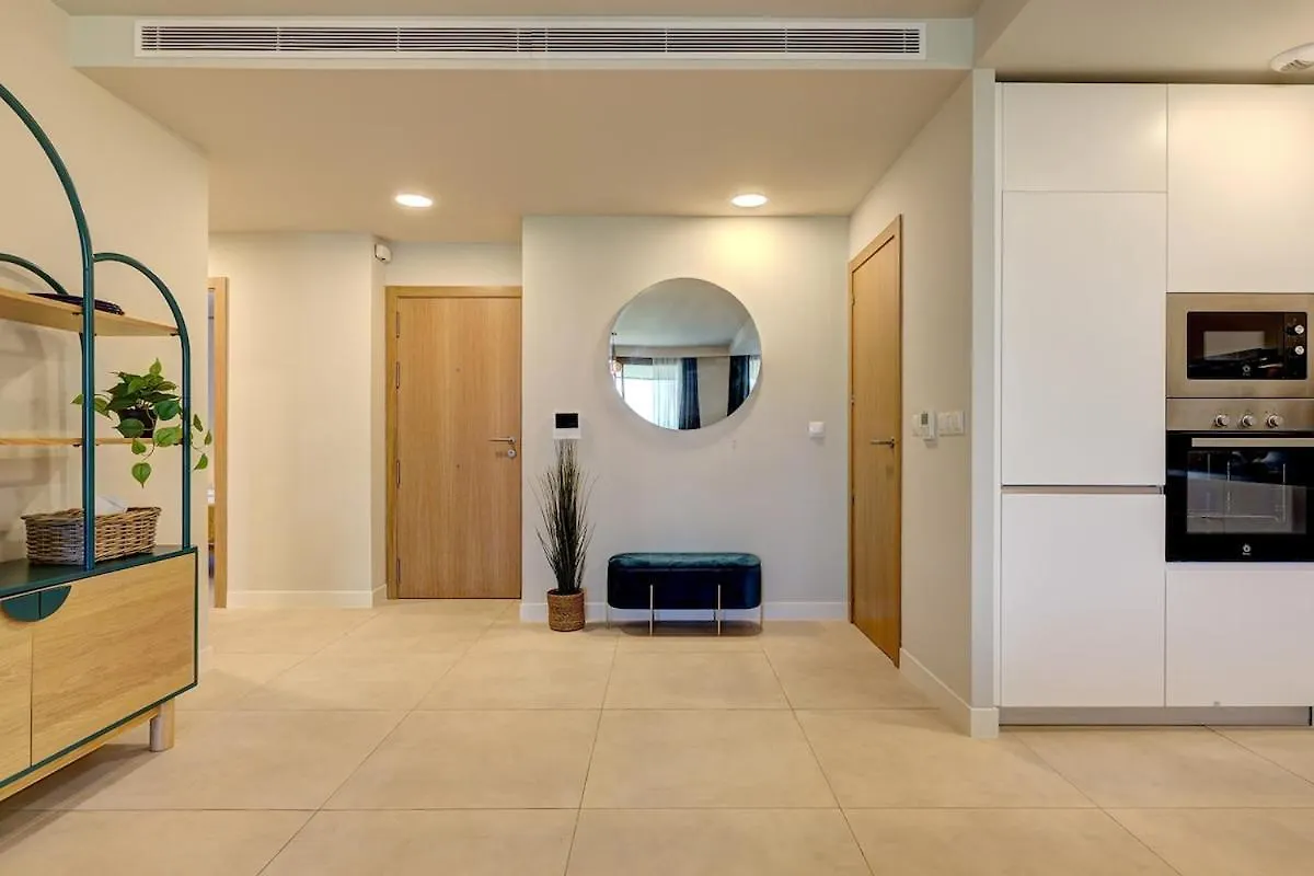 Peaceful Apartment With Views And Garden Estepona Spain