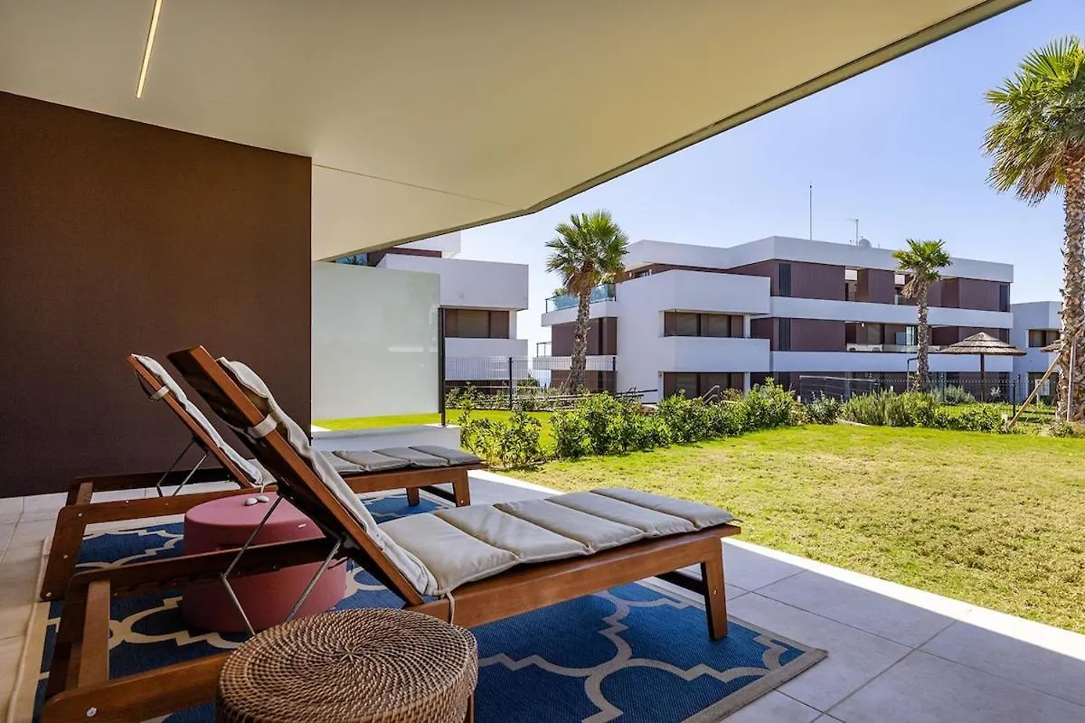 Peaceful Apartment With Views And Garden Estepona